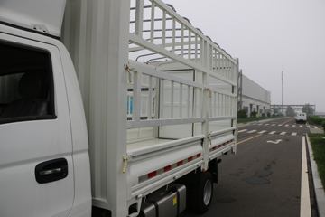 Զ�� V5M ���ʰ� 4.005�׵��ż״���դʽС��ͼƬ