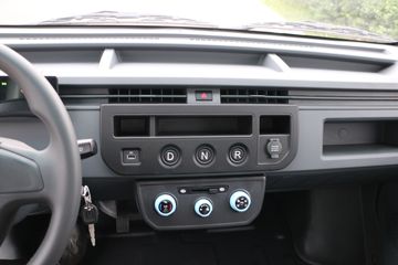 Զ F1E 2023 3.0T 3.2׵Ŵ綯դʽ΢(ZB5031CCYBEVGDD6)41.86kWhͼƬ