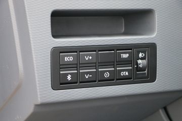 Զ F1E 2023 3.0T 3.2׵Ŵ綯դʽ΢(ZB5031CCYBEVGDD6)41.86kWhͼƬ