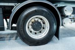 比亚迪ETH8 18T 6.8米纯电动厢式载货车