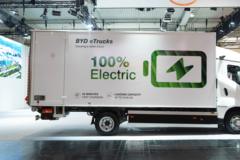 比亚迪ETM6 11T 6.2米纯电动厢式载货车