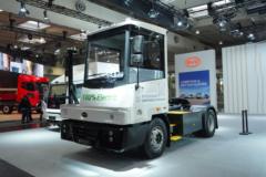 比亚迪 EYT2.0 18T 4X2纯电动码头牵引车