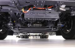 陕汽重卡 德龙X6000 6X4 氢燃料电池牵引车58.73kWh
