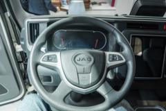 江淮 N75 EV 7.49T 6.2米单排纯电动厢式载货车100.46kWh