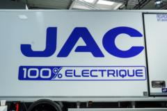 江淮 N75 EV 7.49T 6.2米单排纯电动冷藏车100.46kWh