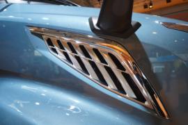 沃尔沃VNL&nbsp;牵引车外观                                                图片