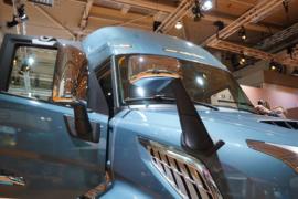 沃尔沃VNL&nbsp;牵引车外观                                                图片