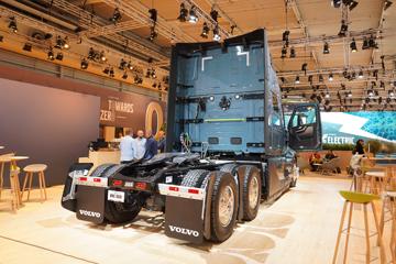 沃尔沃VNL&nbsp;牵引车外观                                                图片