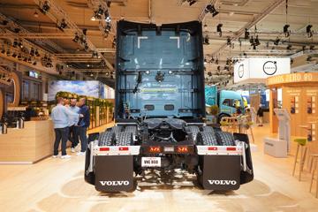 沃尔沃VNL&nbsp;牵引车外观                                                图片