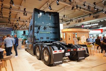 沃尔沃VNL&nbsp;牵引车外观                                                图片