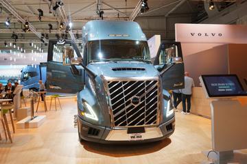 沃尔沃VNL&nbsp;牵引车外观                                                图片