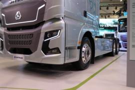SITRAK C9H 电动牵引车外观图片
