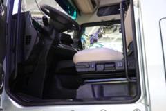 重汽汕德卡 SITRAK C9H重卡 6X4 纯电动牵引车600kWh