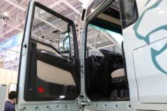 重汽汕德卡 SITRAK C9H重卡 6X4 纯电动牵引车600kWh