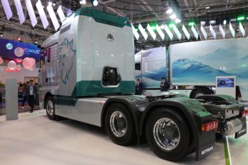 SITRAK C9H&nbsp;电动牵引车外观图片