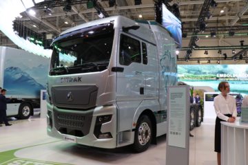 SITRAK C9H&nbsp;电动牵引车外观图片