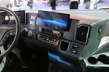 �����ǵ¿� SITRAK C9H�ؿ� 6X4 ȼ�ϵ��ǣ����100.9kWhͼƬ