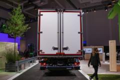 奔驰 eActros 600 6X2 纯电动冷藏车
