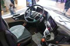 奔驰 eActros 600 6X2 纯电动冷藏车