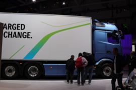 奔驰eActros&nbsp;电动冷藏车上装图片