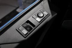 奔驰 eActros 600 4X2 纯电动牵引车600kWh