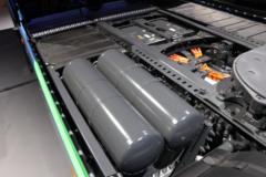 奔驰 eActros 600 4X2 纯电动牵引车600kWh