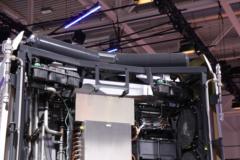 奔驰 GenH2 4X2 燃料电池牵引车72kWh