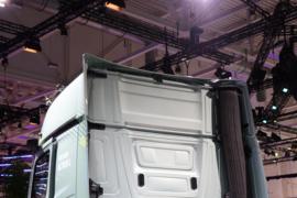 奔驰新Actros&nbsp;牵引车外观                                                图片