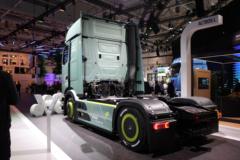 奔驰 新Actros重卡 480马力 4X2 牵引车(型号1848 LS)