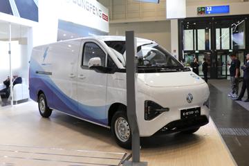 ����ɷ� e��V5 5.27�״��綯��ʽ���䳵(����260km)41.86kWhͼƬ