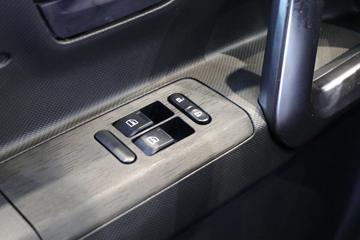 ����ɷ� e��V5 5.27�״��綯��ʽ���䳵(����260km)41.86kWhͼƬ