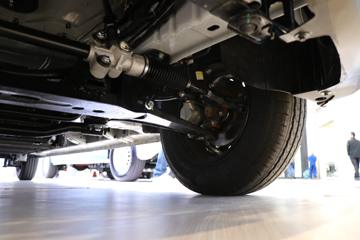 ����ɷ� e��V5 5.27�״��綯��ʽ���䳵(����260km)41.86kWhͼƬ