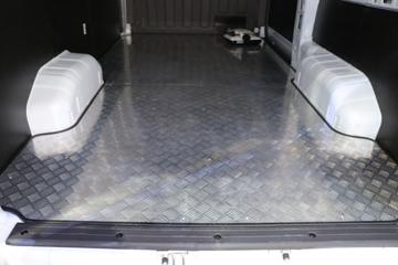 ����ɷ� e��V5 5.27�״��綯��ʽ���䳵(����260km)41.86kWhͼƬ