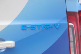 e星V&nbsp;电动封闭厢货外观图片