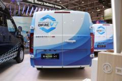 东风股份 e星V7 5.27米纯电动厢式运输车(续航310km)53.58kWh