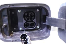 e星V&nbsp;电动封闭厢货底盘图片