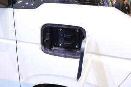 e星V&nbsp;电动封闭厢货底盘图片