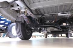 东风股份 e星V7 5.27米纯电动厢式运输车(续航310km)53.58kWh