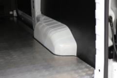 东风股份 e星V7 5.27米纯电动厢式运输车(续航310km)53.58kWh