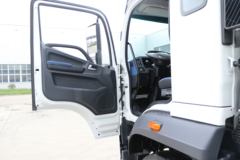 北京重卡 奋斗 350马力 4X2 9.7米AMT自动档厢式载货车