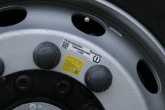 北京重卡 奋斗 350马力 4X2 9.7米AMT自动档厢式载货车