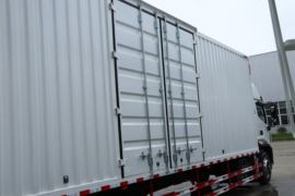 奋斗&nbsp;载货车上装                                                图片