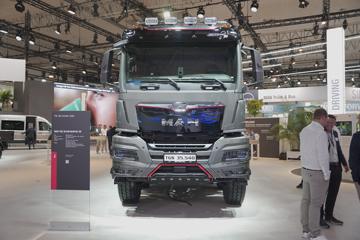 �� TGS 540���� 8X4��ж��(TGS 35.540)ͼƬ