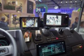 eECONIC系列&nbsp;电动垃圾车驾驶室图片