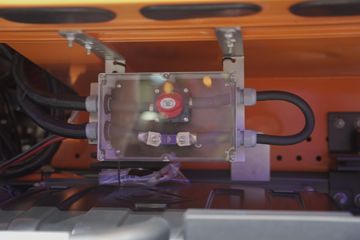 eECONIC系列&nbsp;电动垃圾车底盘图片