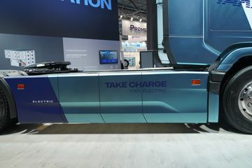 斯堪尼亚R系列&nbsp;电动牵引车底盘图片