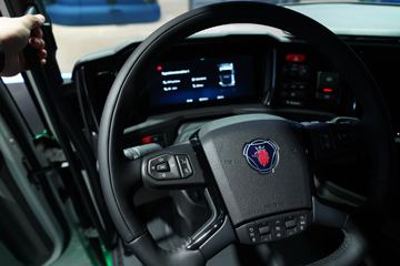 ˹������ ��Rϵ�� 460���� 4X2 Rǣ����(�ͺ�R 460 4x2)ͼƬ