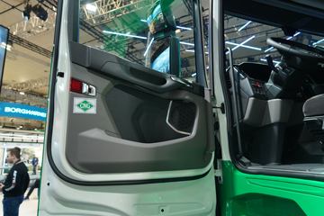 ˹������ ��Rϵ�� 460���� 4X2 Rǣ����(�ͺ�R 460 4x2)ͼƬ