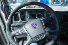 斯堪尼亚 40R系列重卡 6X2纯电动载货车624kWh