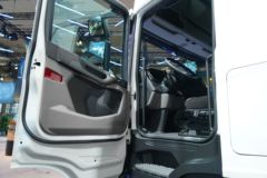 斯堪尼亚 40R系列重卡 6X2纯电动载货车624kWh